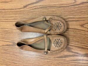 Aldo leather flats